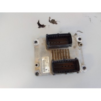 Recambio de centralita motor uce para fiat punto berlina (188) 1.4 16v dynamic referencia OEM IAM 0261208033  