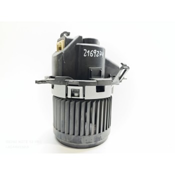 Recambio de ventilador calefaccion para renault clio iv dynamique referencia OEM IAM 272101005R  
