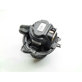 Recambio de ventilador calefaccion para renault clio iv dynamique referencia OEM IAM 272101005R  