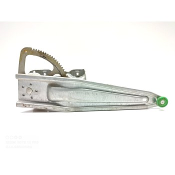 Recambio de elevalunas trasero derecho para toyota avensis (t27) advance referencia OEM IAM 6983002210  