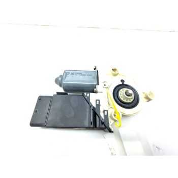 MOTOR ELEVALUNAS DELANTERO DERECHO 1C0959802C 