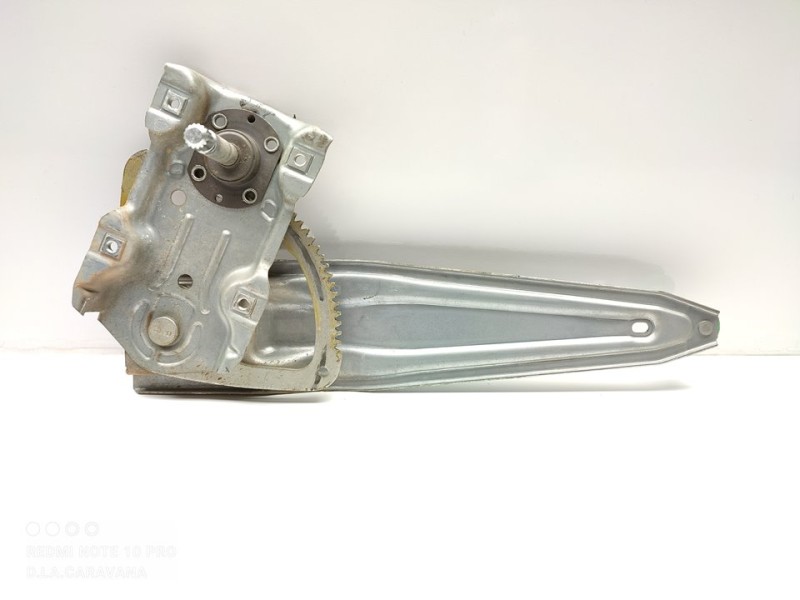 Recambio de elevalunas trasero izquierdo para toyota avensis (t27) advance referencia OEM IAM 6984002210  