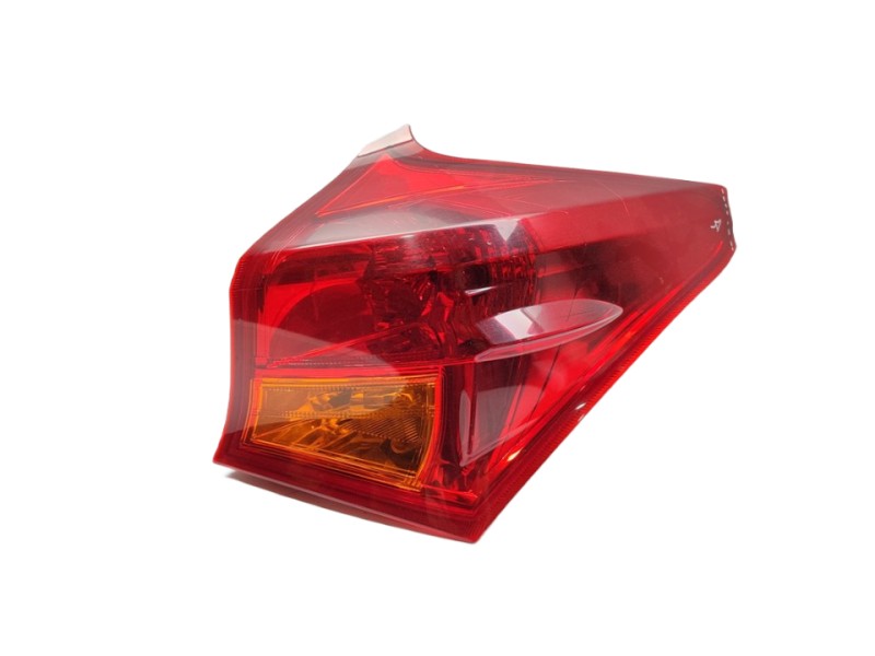 Recambio de piloto trasero derecho para toyota auris active referencia OEM IAM 8155102740  