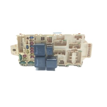 CAJA RELES / FUSIBLES MR445952 