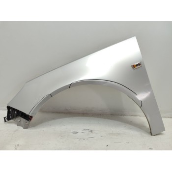 Recambio de aleta delantera izquierda para opel insignia berlina cosmo referencia OEM IAM 13277520  