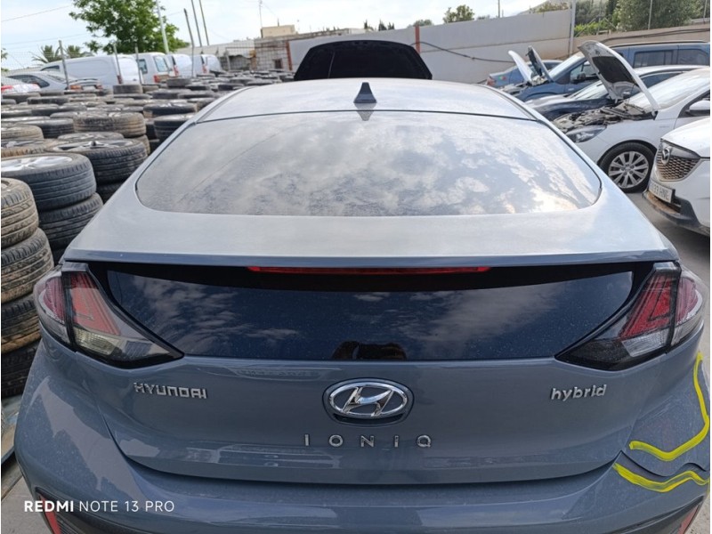 Recambio de porton trasero para hyundai ioniq hybrid referencia OEM IAM 73700G2000  