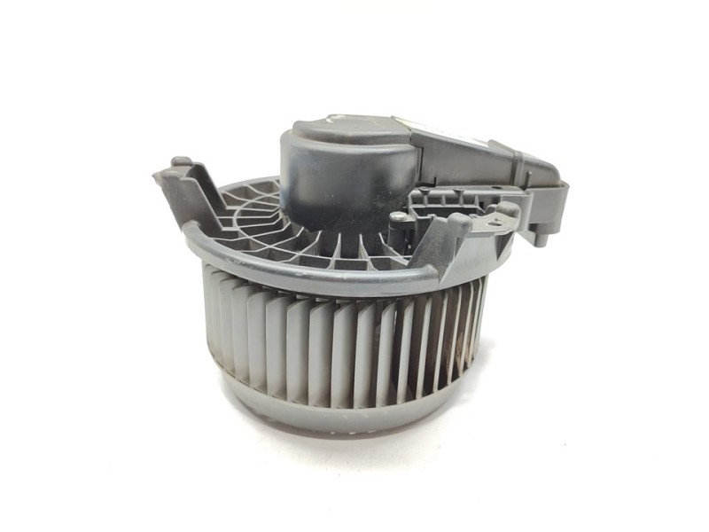 Recambio de ventilador calefaccion para toyota avensis (t27) advance referencia OEM IAM AV2727008083  