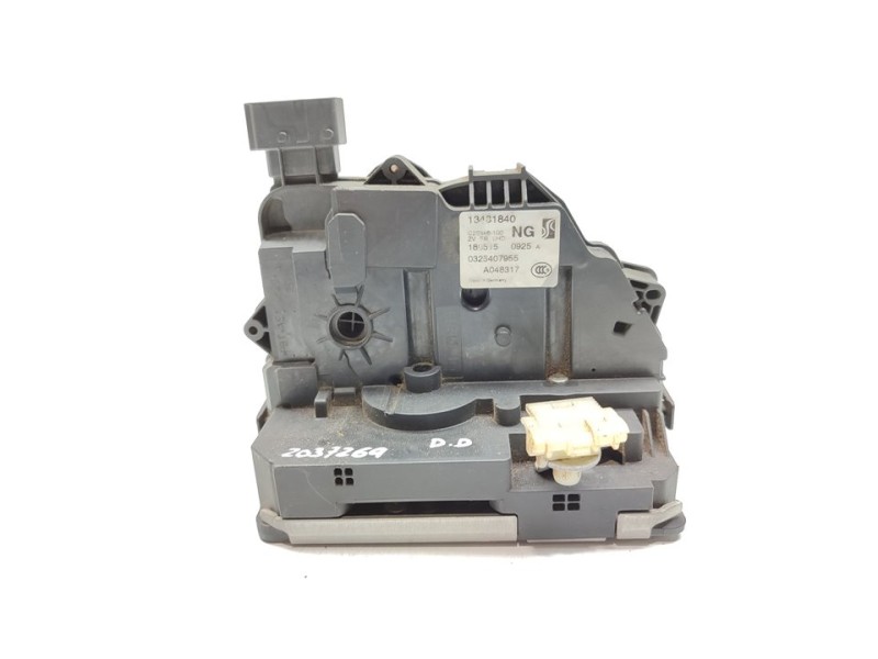 Recambio de cerradura puerta delantera derecha para opel corsa e business referencia OEM IAM 13431840  