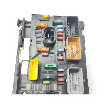 Recambio de caja reles / fusibles para peugeot 207 xs referencia OEM IAM 9661086980  