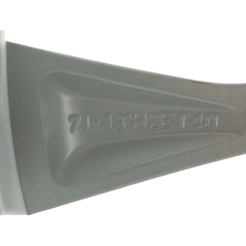 Recambio de llanta para fiat 500 x (334) lounge referencia OEM IAM 735626402  