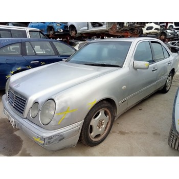 mercedes-benz clase e (w210) berlina diesel del año 1999