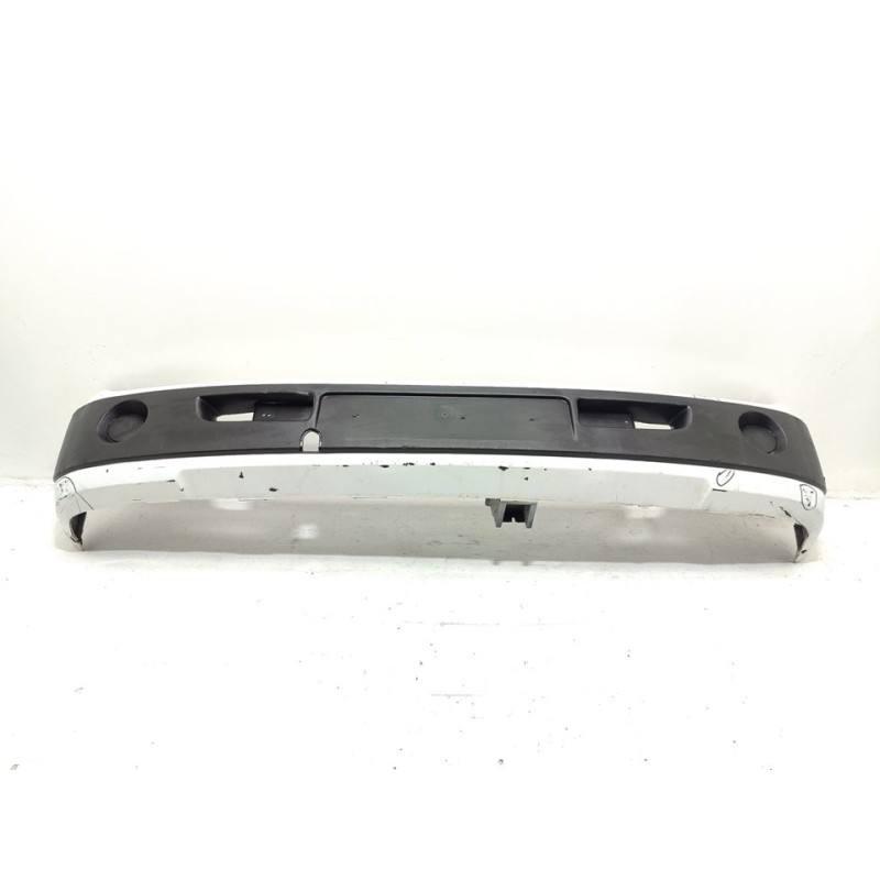 Recambio de paragolpes delantero para renault maxity fg 130.35/45 referencia OEM IAM 62022LC10A  