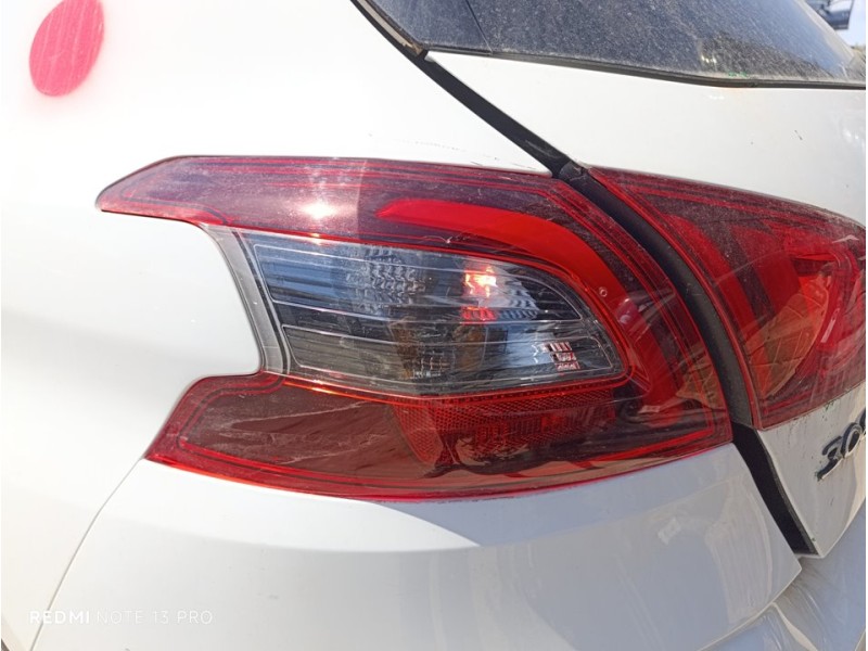 Recambio de piloto trasero izquierdo para peugeot 308 style referencia OEM IAM 9823728680  