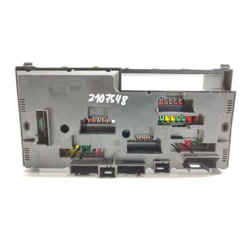 Recambio de caja reles / fusibles para bmw serie 5 lim. (f10) 520d referencia OEM IAM 925281501  