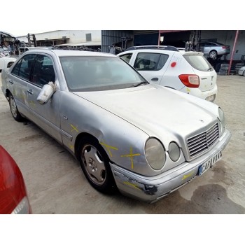 mercedes-benz clase e (w210) berlina diesel del año 1999