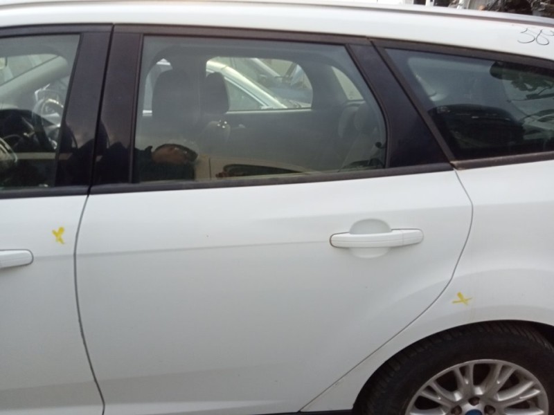 Recambio de puerta trasera izquierda para ford focus turn. (cb8) trend referencia OEM IAM PBM51N24631AE  