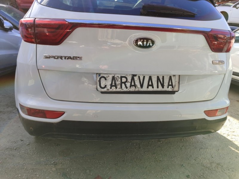 Recambio de paragolpes trasero para kia sportage line 2wd referencia OEM IAM 86611F1100  