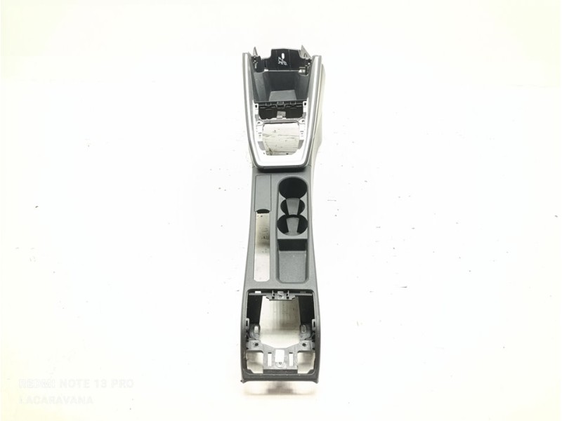 Recambio de consola central para audi a1 sportback (gba) 30 tfsi básico referencia OEM IAM 82B863243  