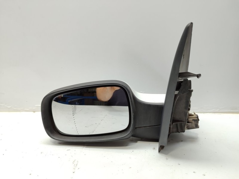 Recambio de retrovisor izquierdo para renault megane ii berlina 5p confort authentique referencia OEM IAM 7701068373  