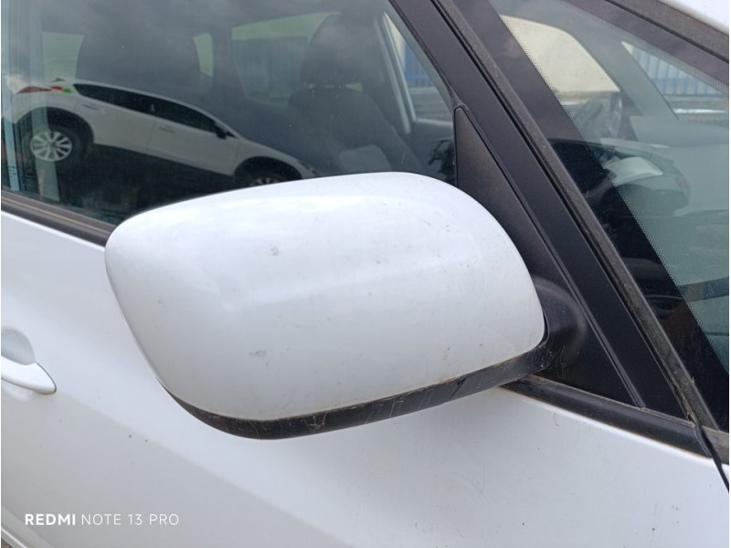 Recambio de retrovisor derecho para kia venga basic referencia OEM IAM 876201P020  