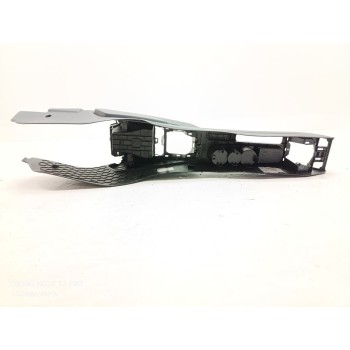 Recambio de consola central para audi a1 sportback (gba) 30 tfsi básico referencia OEM IAM 82B863243  