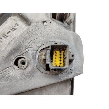 Recambio de retrovisor izquierdo para renault megane ii berlina 5p confort authentique referencia OEM IAM 7701068373  