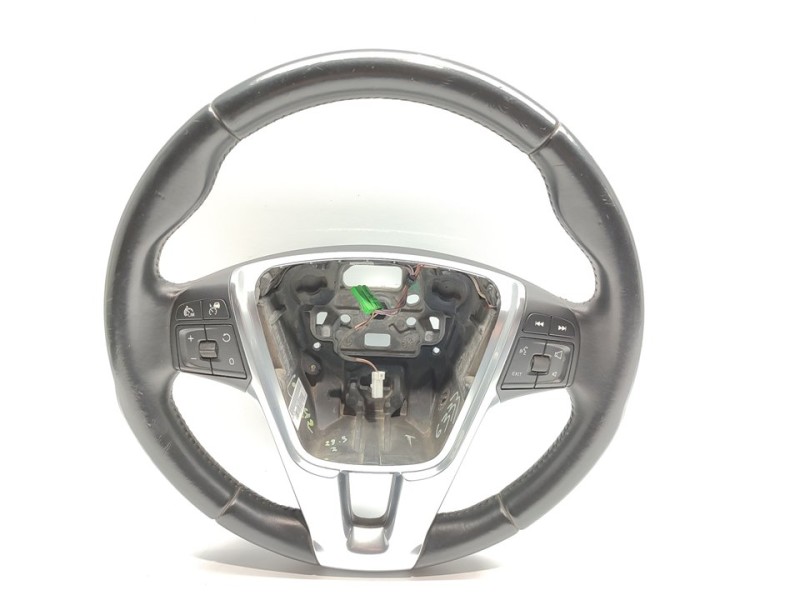 Recambio de volante para volvo v40 kinetic referencia OEM IAM P31250592  