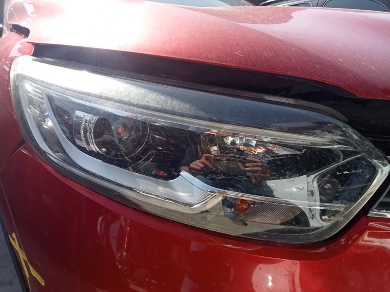 Recambio de faro derecho para renault kadjar limited referencia OEM IAM 260103903R  