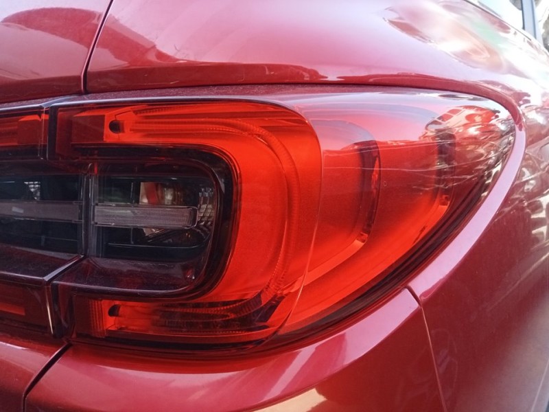 Recambio de piloto trasero derecho para renault kadjar limited referencia OEM IAM 265508701R  