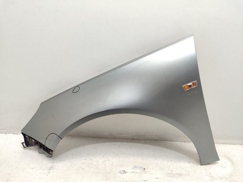 Recambio de aleta delantera izquierda para opel insignia berlina cosmo referencia OEM IAM 13277520  