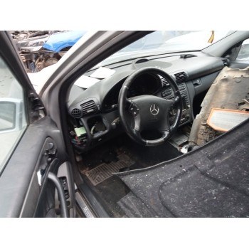 mercedes-benz clase c (w203) berlina del año 2004