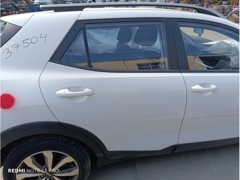 Recambio de puerta trasera derecha para kia stonic (ybcuv) business referencia OEM IAM 77004H8400  