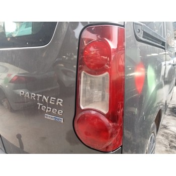 Recambio de piloto trasero derecho para peugeot partner kombi active referencia OEM IAM 9677205480  