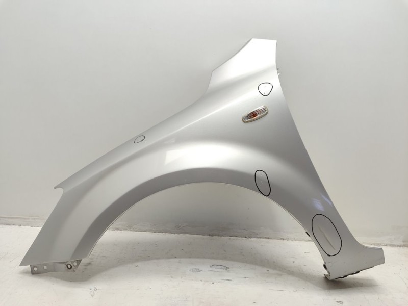 Recambio de aleta delantera izquierda para kia cee´d sporty wagon drive referencia OEM IAM 663111H010  