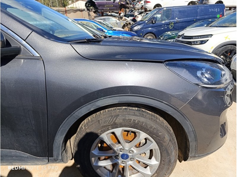 Recambio de aleta delantera derecha para ford kuga hybrid titanium referencia OEM IAM LV4BS16005AH  