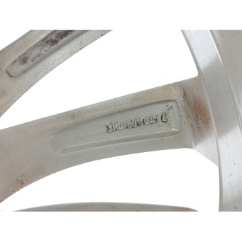 Recambio de llanta para seat leon (5f1) style referencia OEM IAM 3R0601025E  