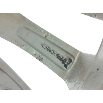 Recambio de llanta para seat leon (5f1) style referencia OEM IAM 3R0601025E  