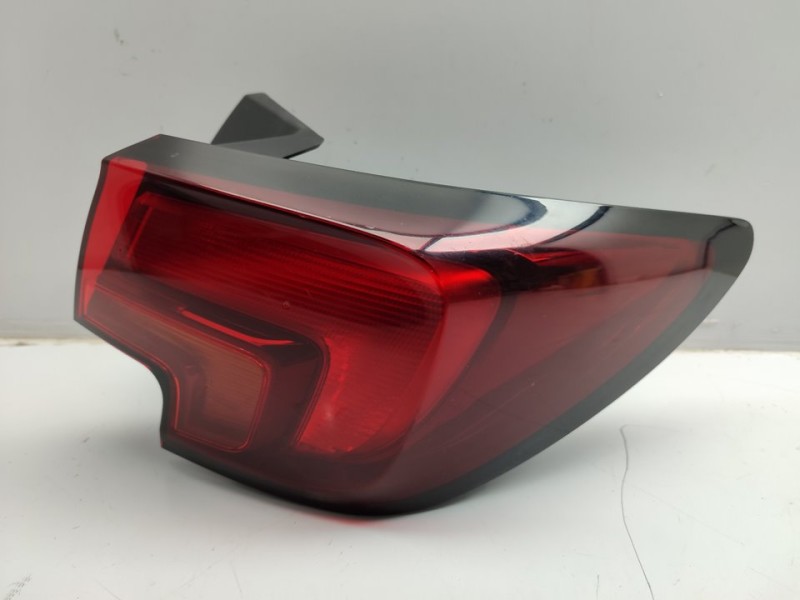 Recambio de piloto trasero derecho para opel astra k lim. 5türig business referencia OEM IAM 39099015  