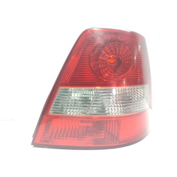 PILOTO TRASERO DERECHO 924023E010 