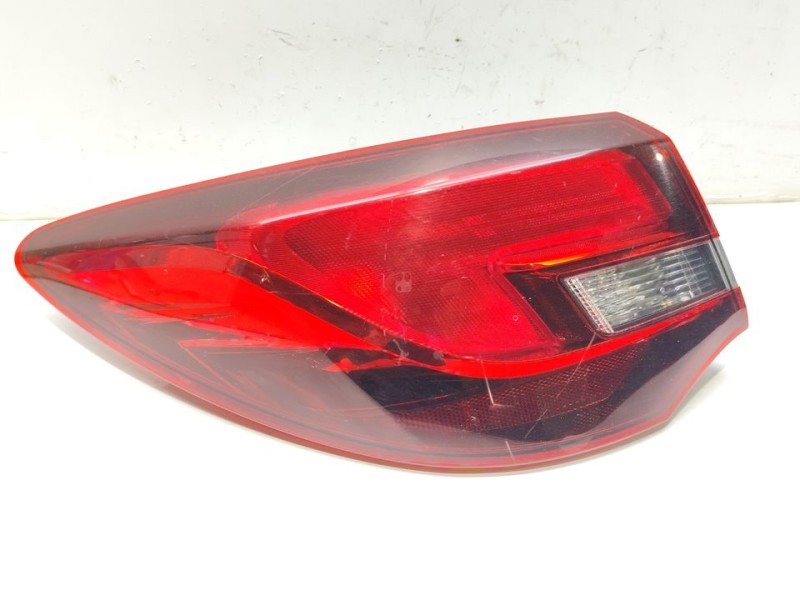 Recambio de piloto trasero izquierdo para opel astra j lim. 4türig business referencia OEM IAM 25870153  