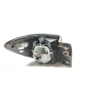 Recambio de piloto trasero derecho para renault captur dynamique referencia OEM IAM 265509762R  