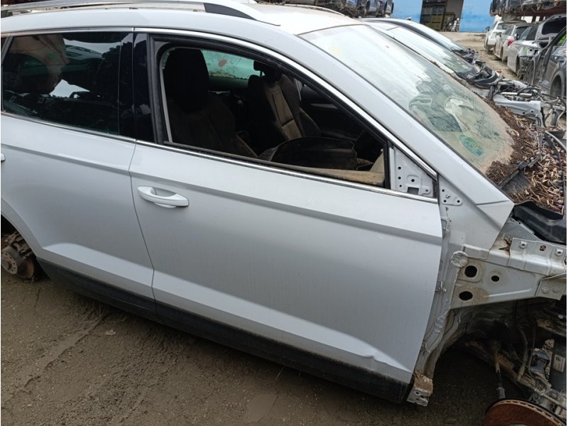 Recambio de puerta delantera derecha para skoda karoq (nu) ambition referencia OEM IAM 57A831052  