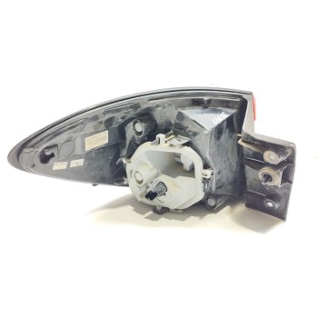 Recambio de piloto trasero derecho para renault captur expression referencia OEM IAM 265509762R  