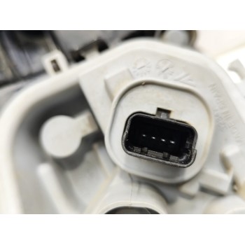 Recambio de piloto trasero derecho para renault captur expression referencia OEM IAM 265509762R  