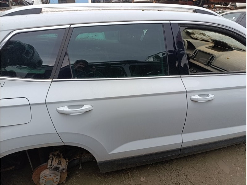 Recambio de puerta trasera derecha para skoda karoq (nu) ambition referencia OEM IAM 575833052G  
