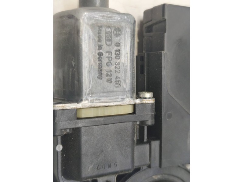 Recambio de motor elevalunas delantero derecho para volkswagen passat lim. (362) exclusive bluemotion referencia OEM IAM 3C09597