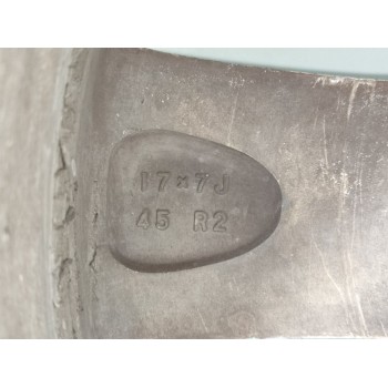 Recambio de juego llantas para toyota rav 4 (a3) luna referencia OEM IAM 4261142220  