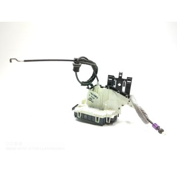 CERRADURA PUERTA DELANTERA DERECHA A2047203035 