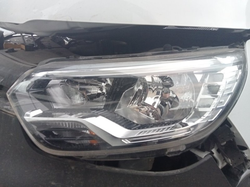 Recambio de faro izquierdo para renault express advance referencia OEM IAM 260600331R  