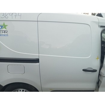 Recambio de puerta lateral corredera derecha para renault express advance referencia OEM IAM 821006065R  